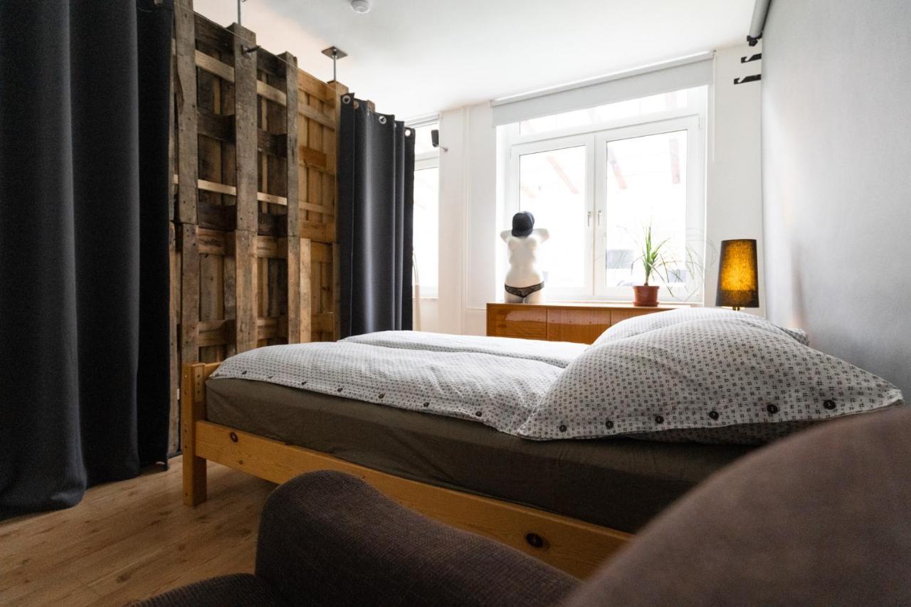 230 M2 Loft Mit Eigenem Wintergarten Mit Tischtennis & Dart, Kostenloser Parkplatz إرفورت المظهر الخارجي الصورة