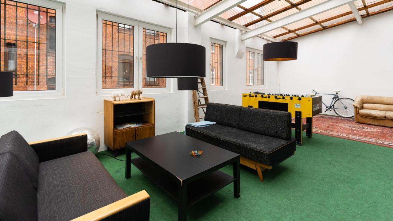 230 M2 Loft Mit Eigenem Wintergarten Mit Tischtennis & Dart, Kostenloser Parkplatz إرفورت المظهر الخارجي الصورة