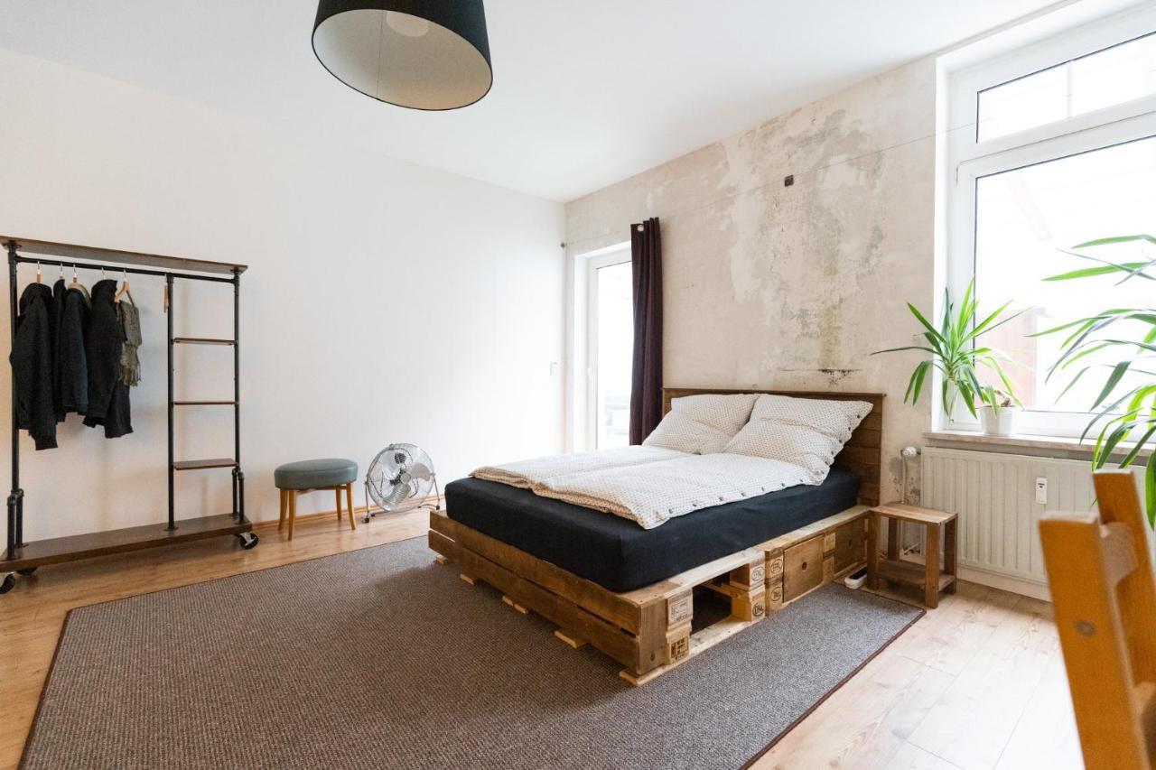 230 M2 Loft Mit Eigenem Wintergarten Mit Tischtennis & Dart, Kostenloser Parkplatz إرفورت المظهر الخارجي الصورة